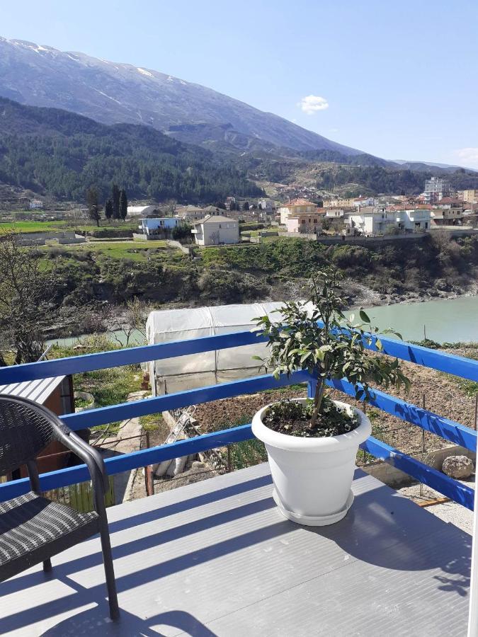Guest House Krishen Permet Exterior photo